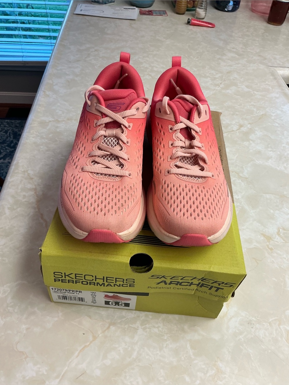 Skechers Go Run Ride 11 Sneakers Size 6.5